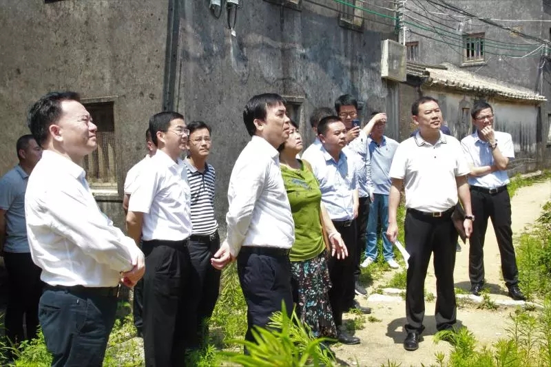 石奇珠调研我区红色村庄建设 要求突出红色主