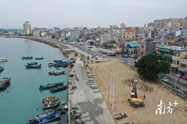 海边街街容街貌综合整治工程。 图片