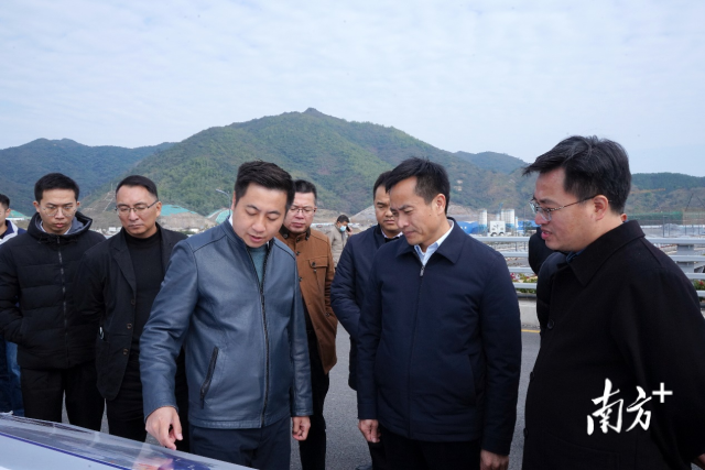 郭立坚到比亚迪厂区实地走访调研。 图片