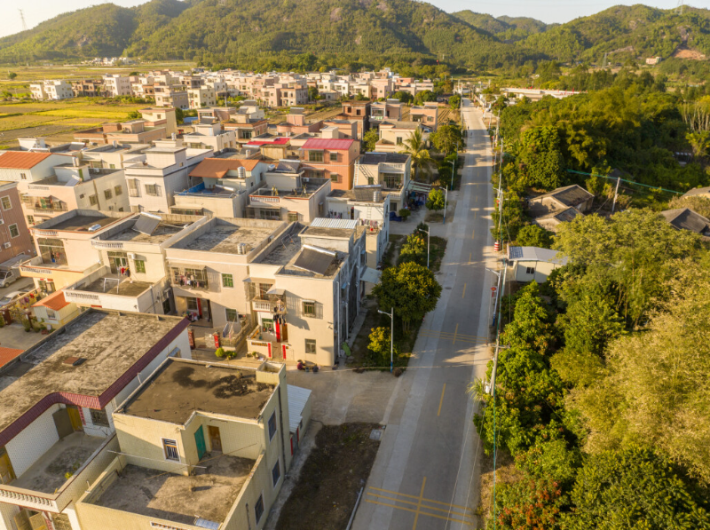 乡道YA31线单车道改双车道后的实景图